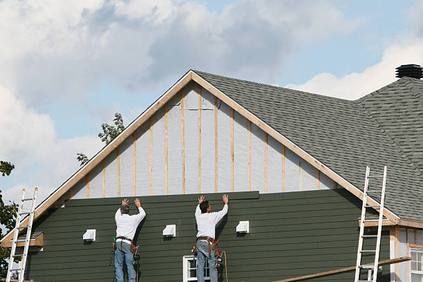 Professional Siding Installation technician working in Burgettstown, PA
